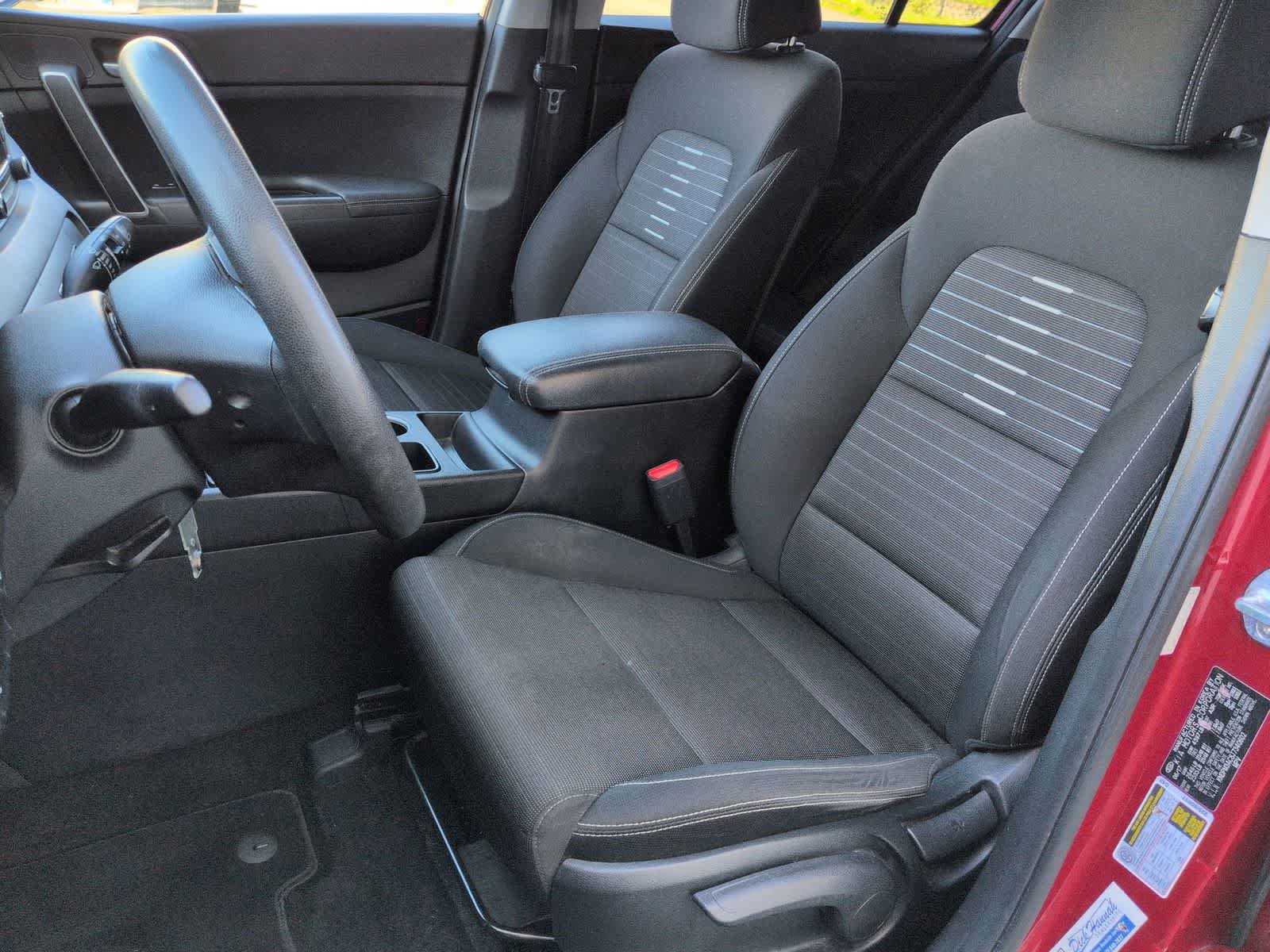 Used 2018 Kia Sportage LX image 16
