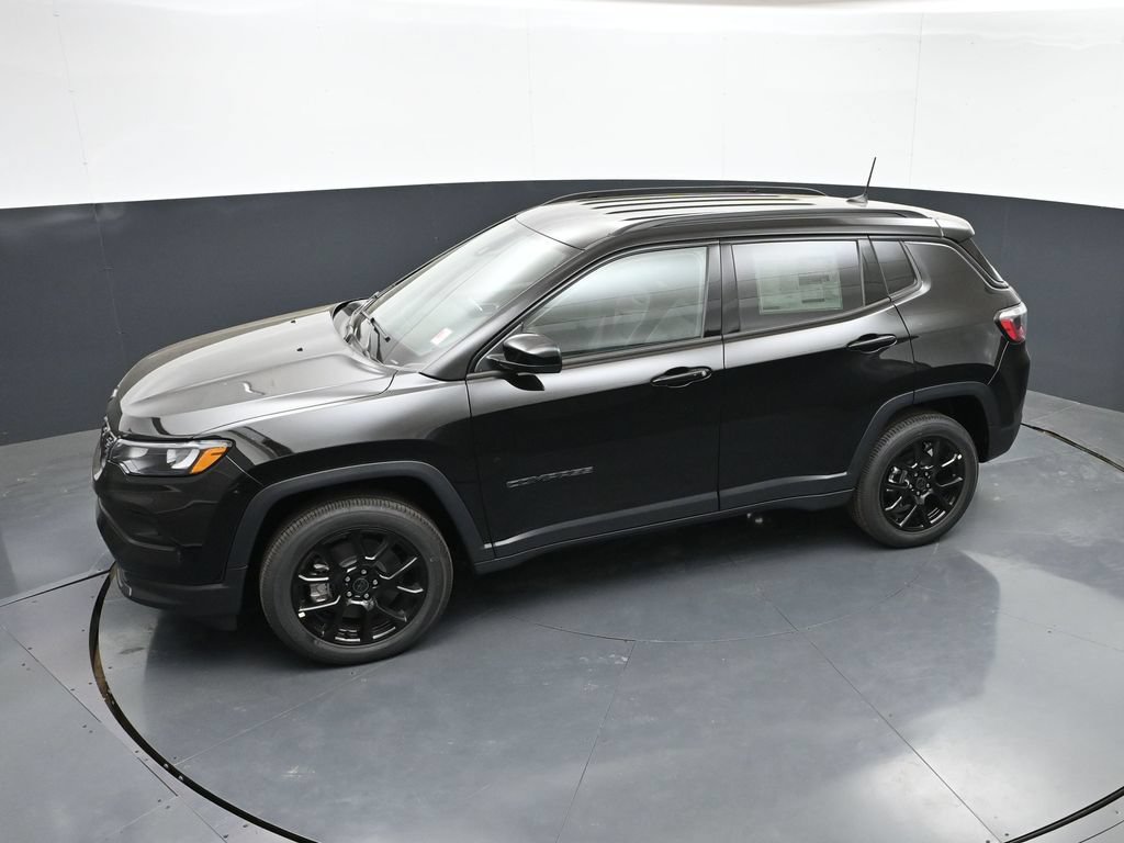 New 2026 Jeep Compass Latitude AWD/4WD image 37