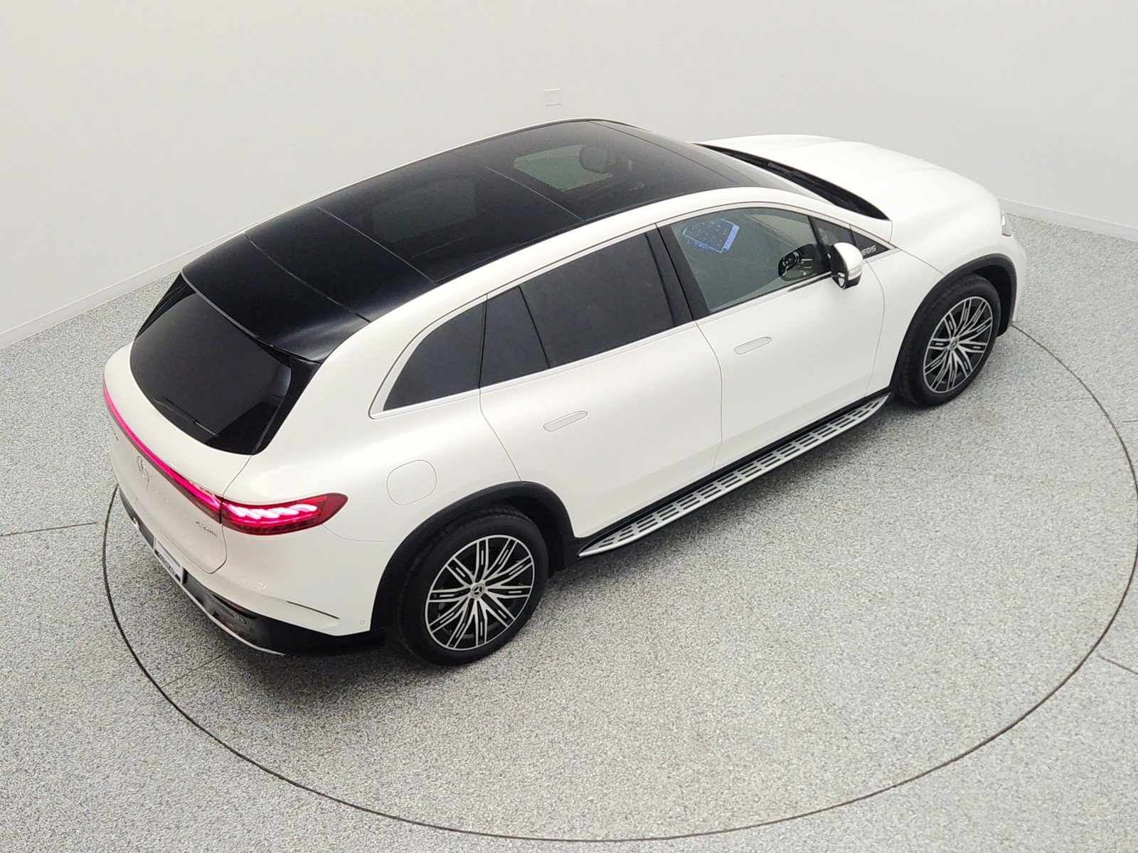 Used 2023 Mercedes-Benz EQS 580 4MATIC SUV image 26