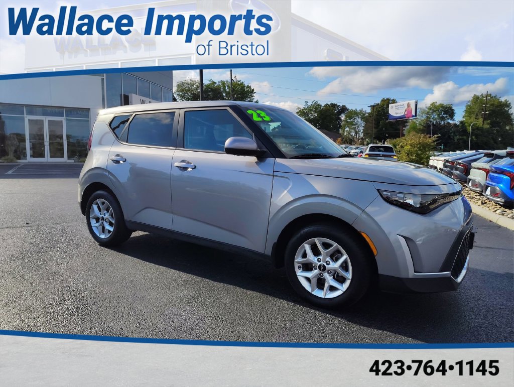 Certified 2023 Kia Soul LX w/ LX Technology Package FWD image 1