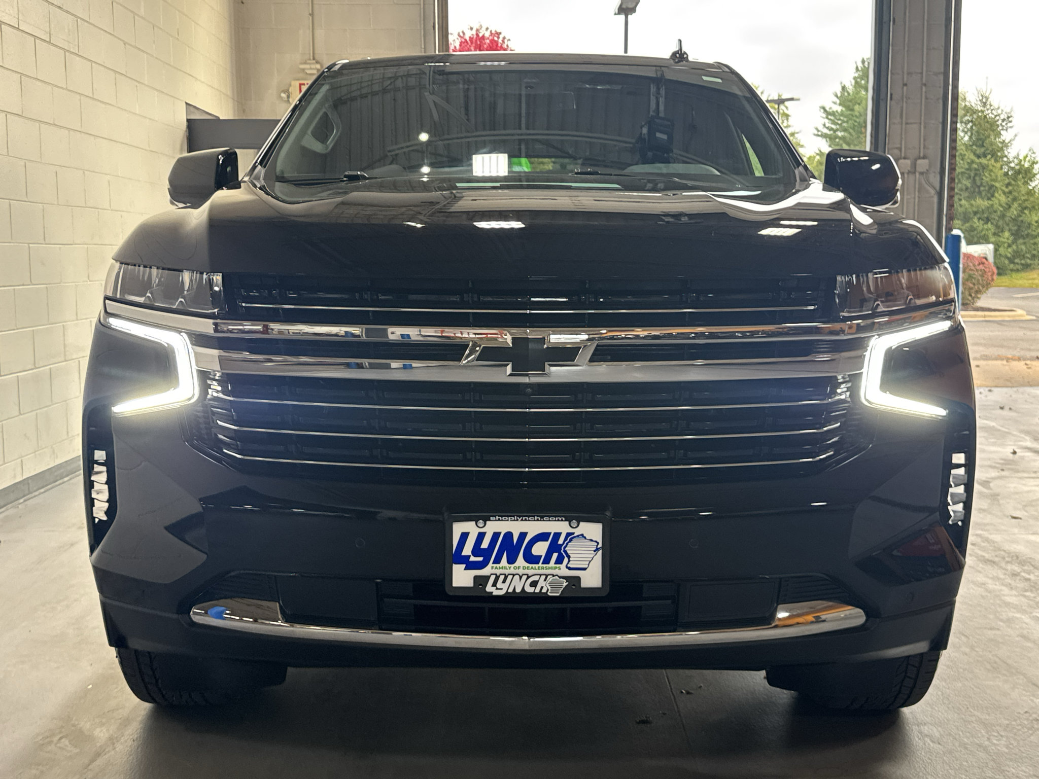 Used 2024 Chevrolet Tahoe LT w/ LT Signature Plus Package AWD/4WD image 8