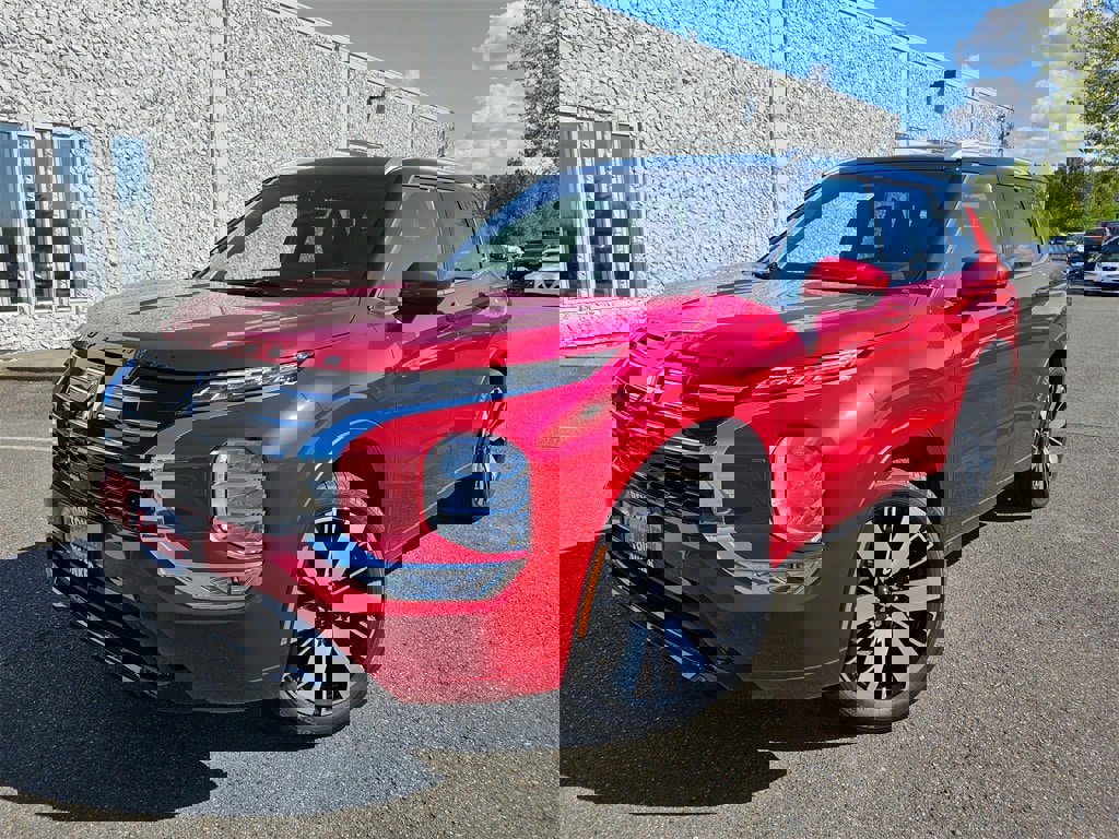 New 2025 Mitsubishi Outlander SEL