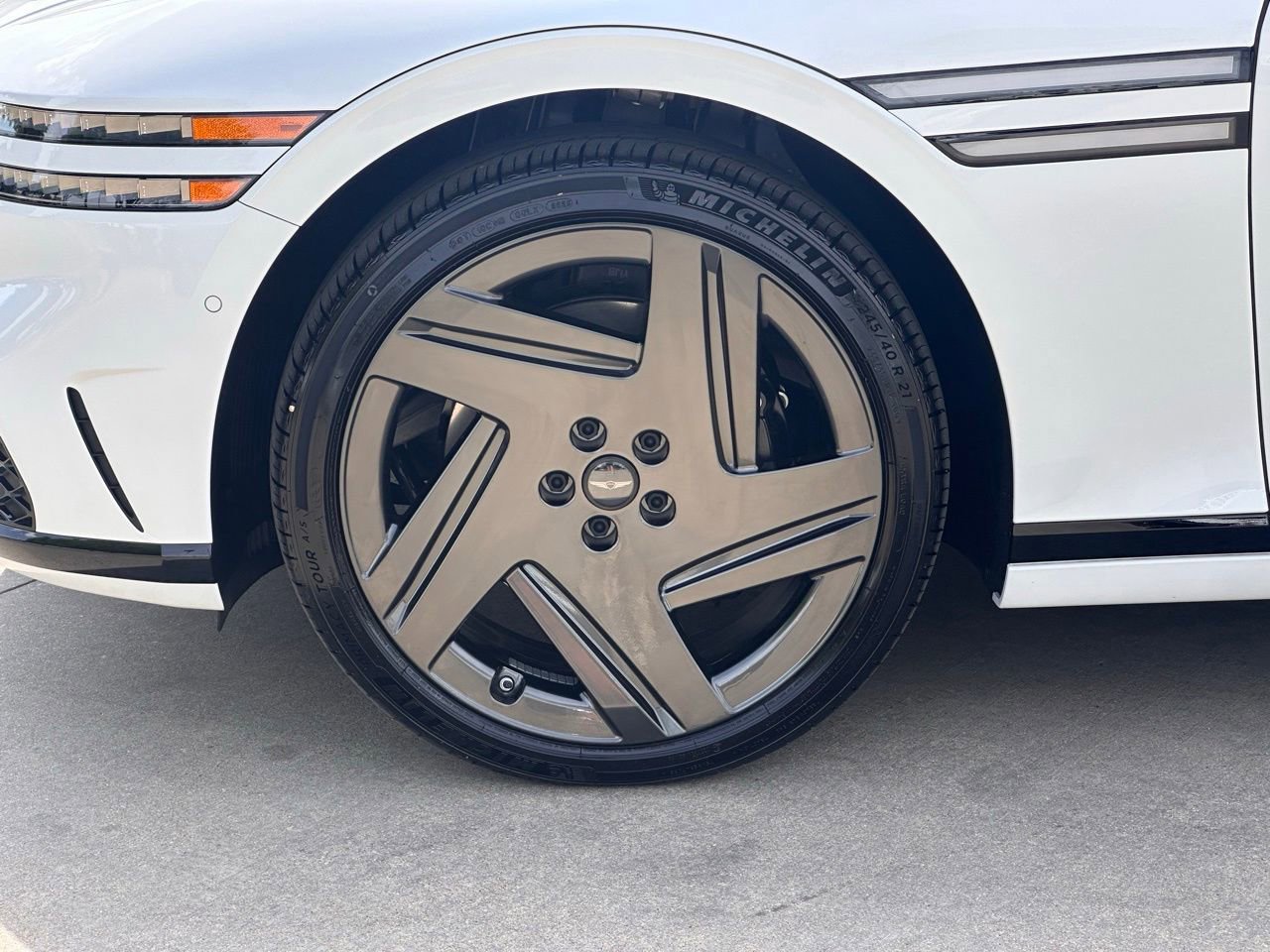 Used 2026 Genesis G90 3.5T Prestige image 11