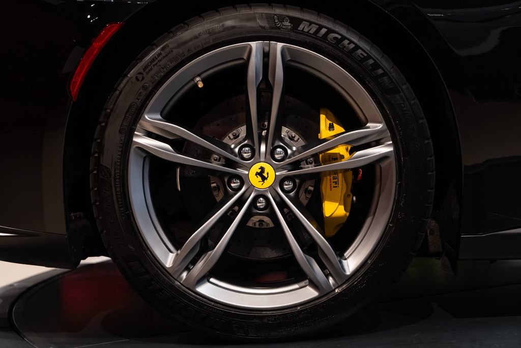 Certified 2019 Ferrari GTC4Lusso AWD/4WD image 15