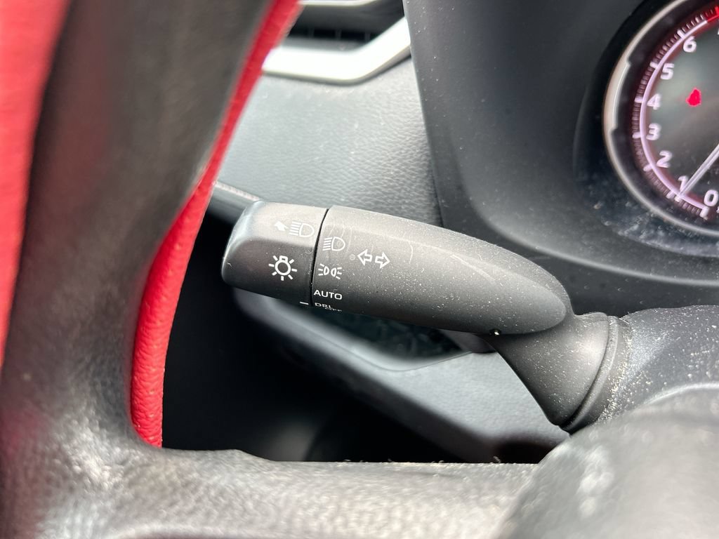 Used 2025 Toyota RAV4 XLE FWD image 21