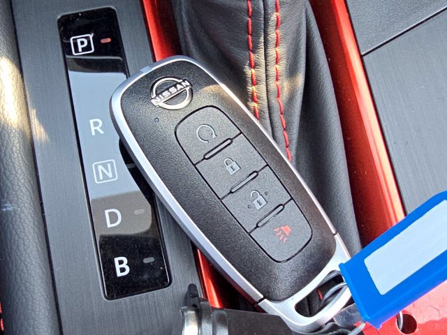 New 2026 Nissan Kicks SR w/ SR Premium Package FWD image 18