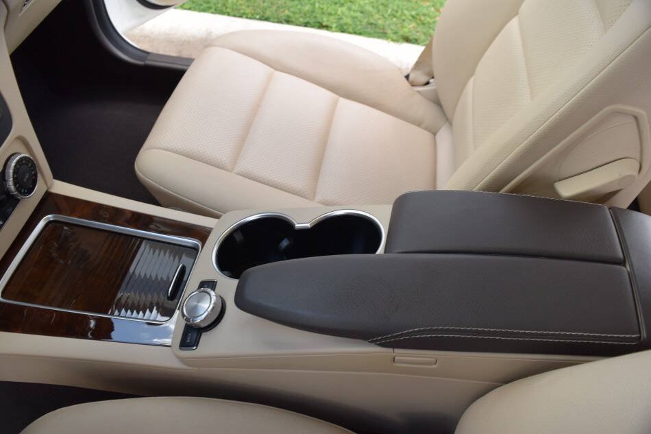 Used 2014 Mercedes-Benz GLK 250 BlueTEC 4MATIC image 54