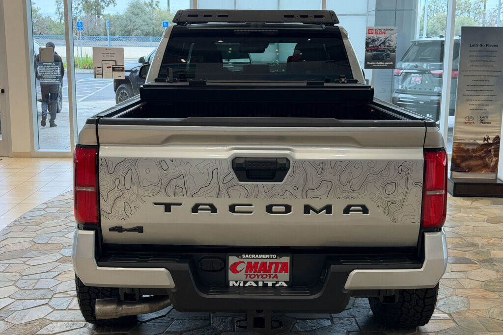 New 2026 Toyota Tacoma SR5 AWD/4WD image 12