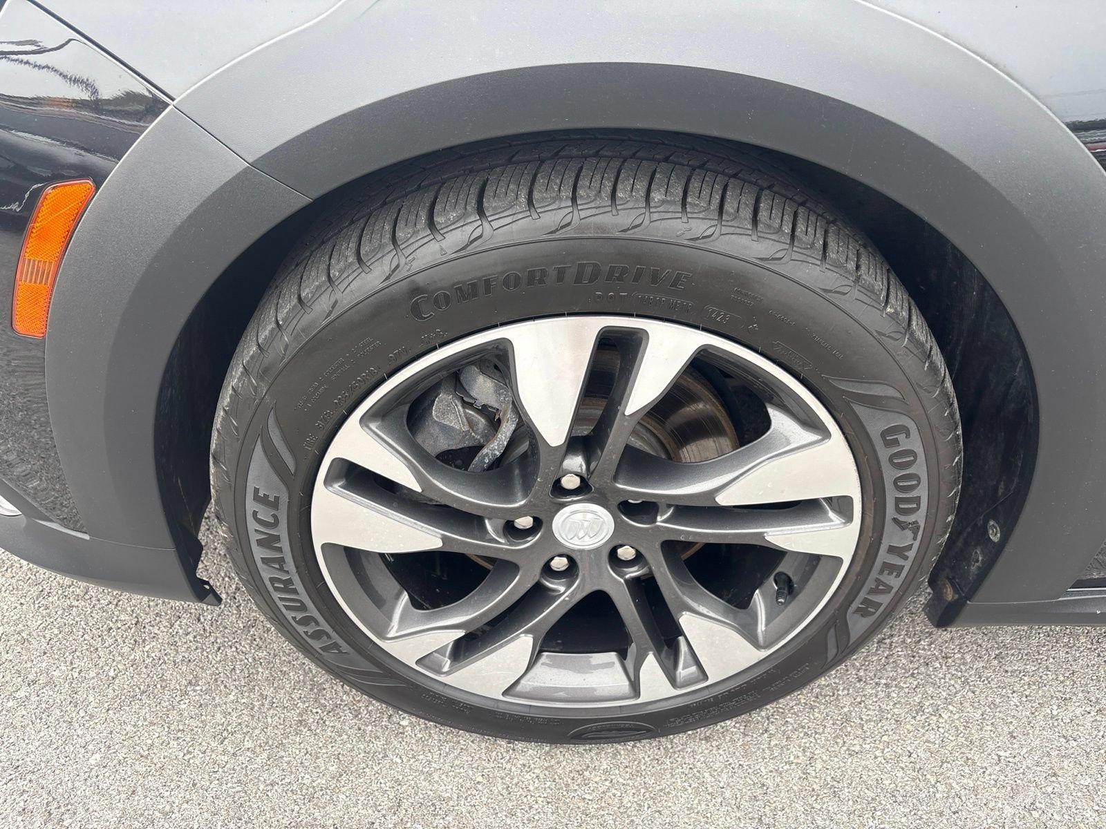 Used 2019 Buick Regal Essence w/ Driver Confidence Package I AWD/4WD image 10