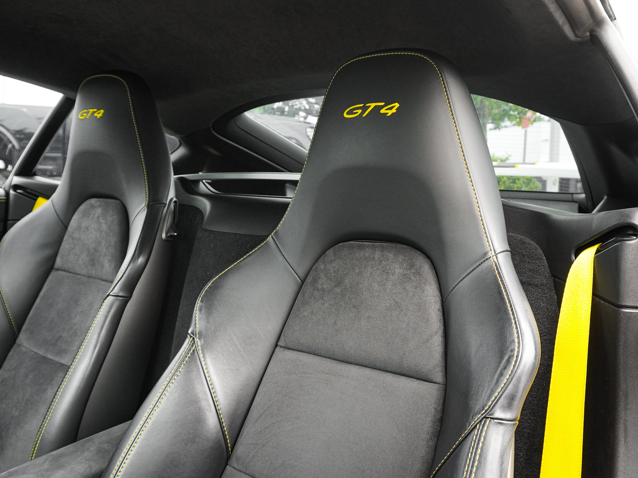 Used 2016 Porsche Cayman GT4 RWD image 20