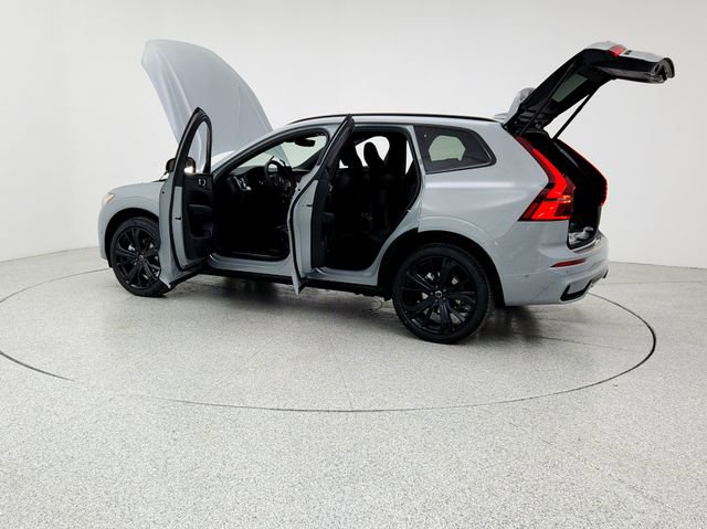 New 2026 Volvo XC60 B5 Ultra w/ Climate Package image 12