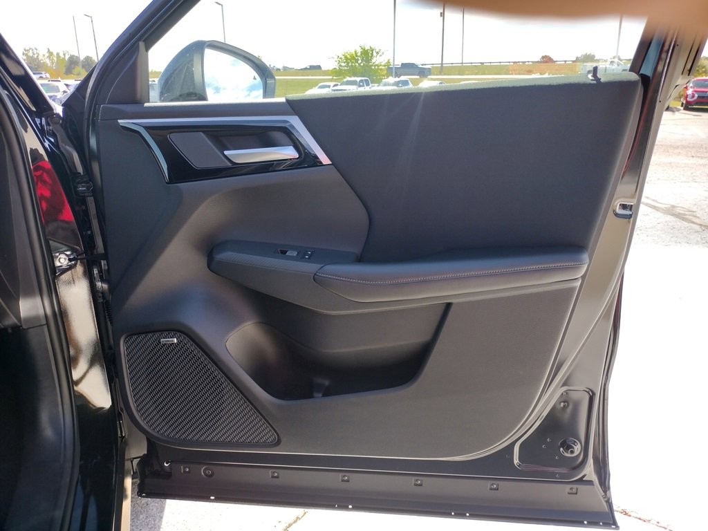 New 2025 Mitsubishi Outlander ES image 27