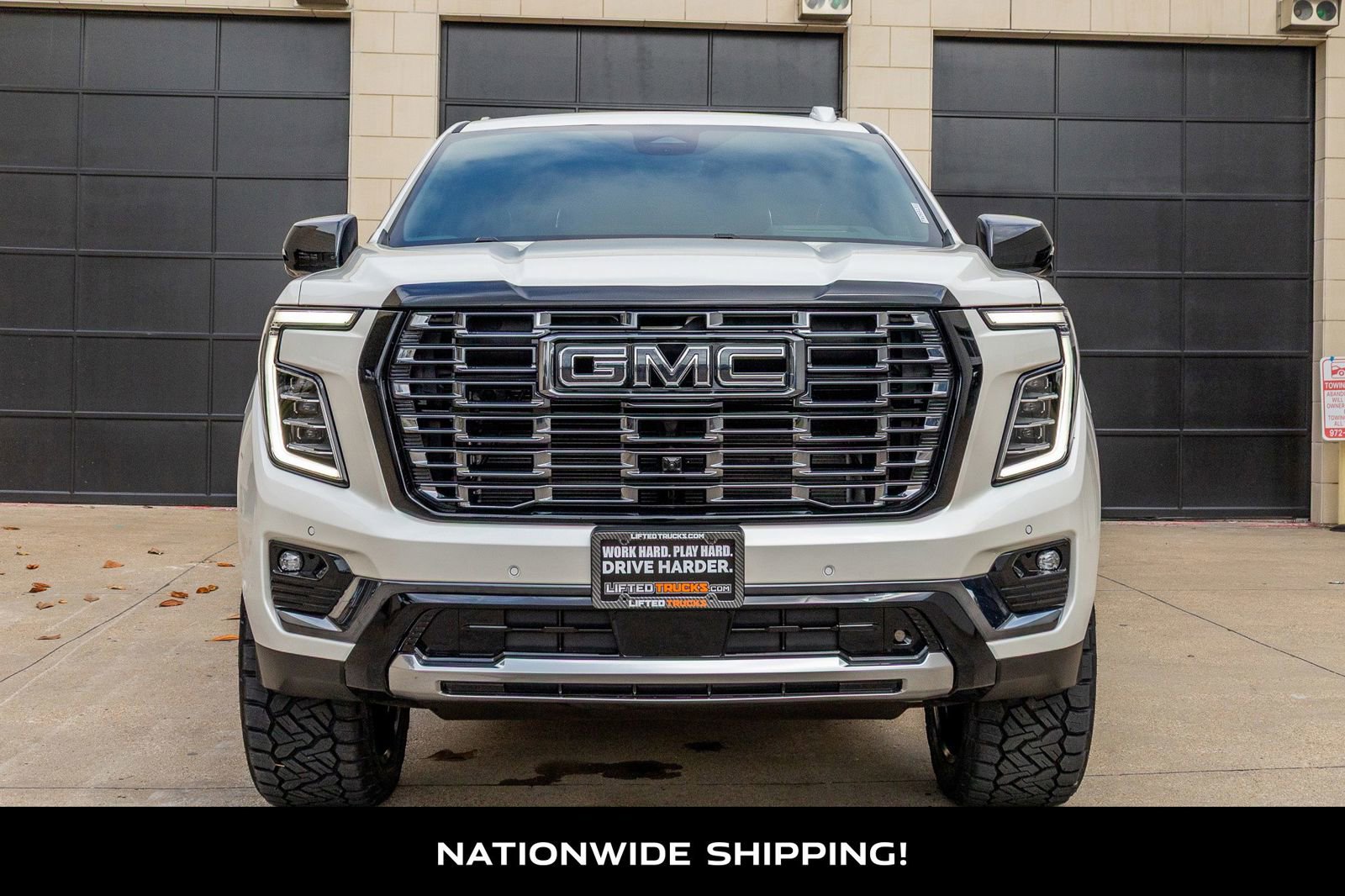 Used 2025 GMC Yukon Denali Ultimate w/ LPO, Floor Liner Package AWD/4WD image 4