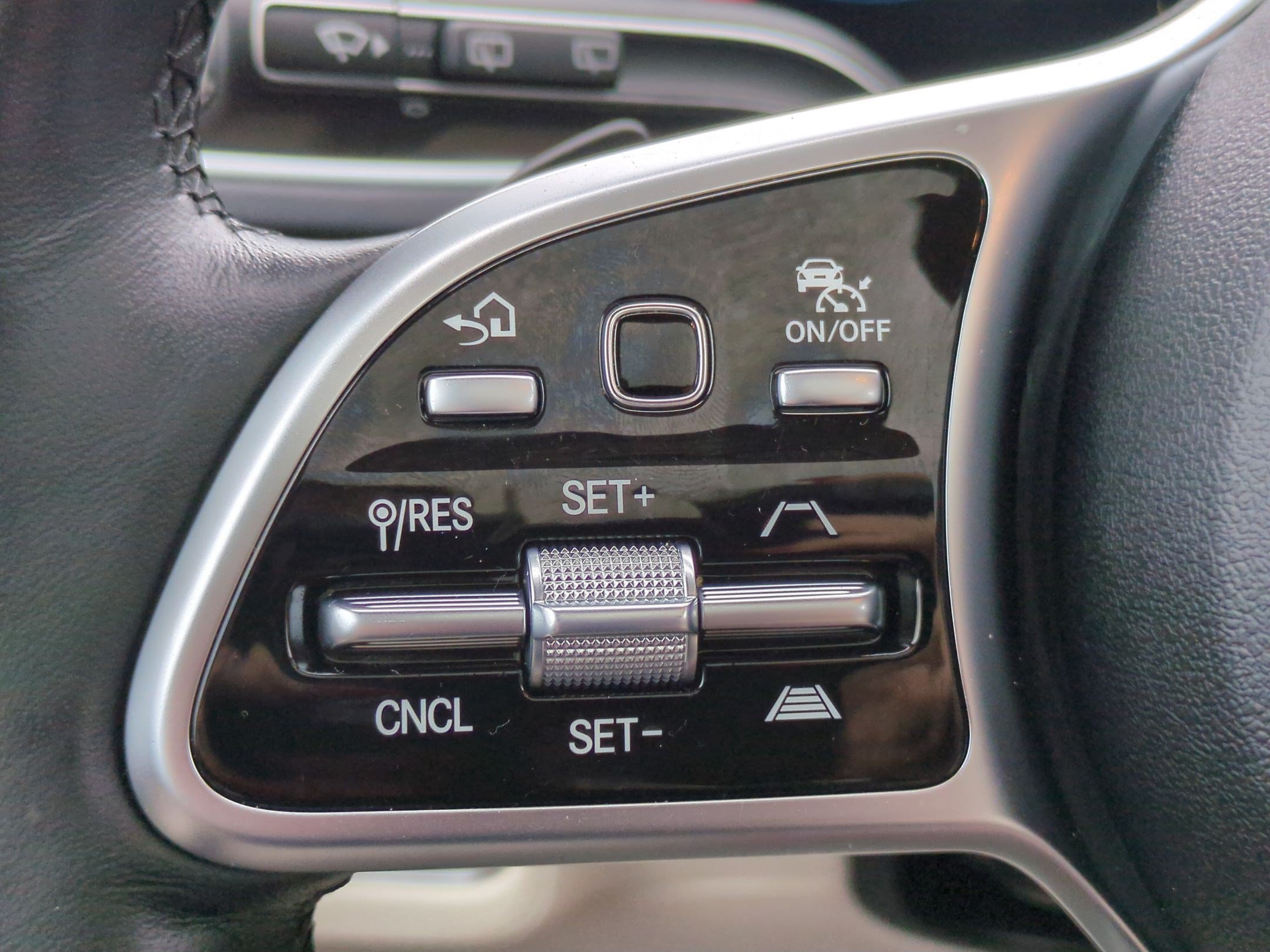 Used 2023 Mercedes-Benz GLE 450 4MATIC image 16