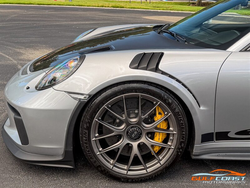Used 2019 Porsche 911 GT3 RS w/ Weissach Package RWD image 41