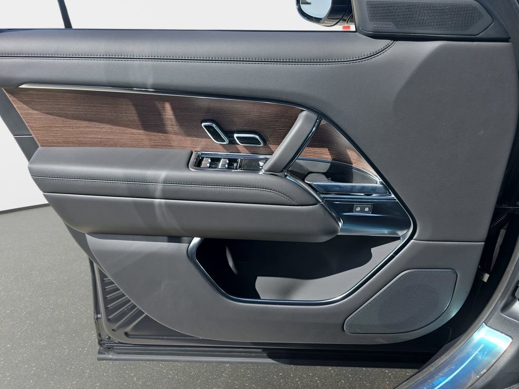 New 2026 Land Rover Range Rover SE AWD/4WD image 28