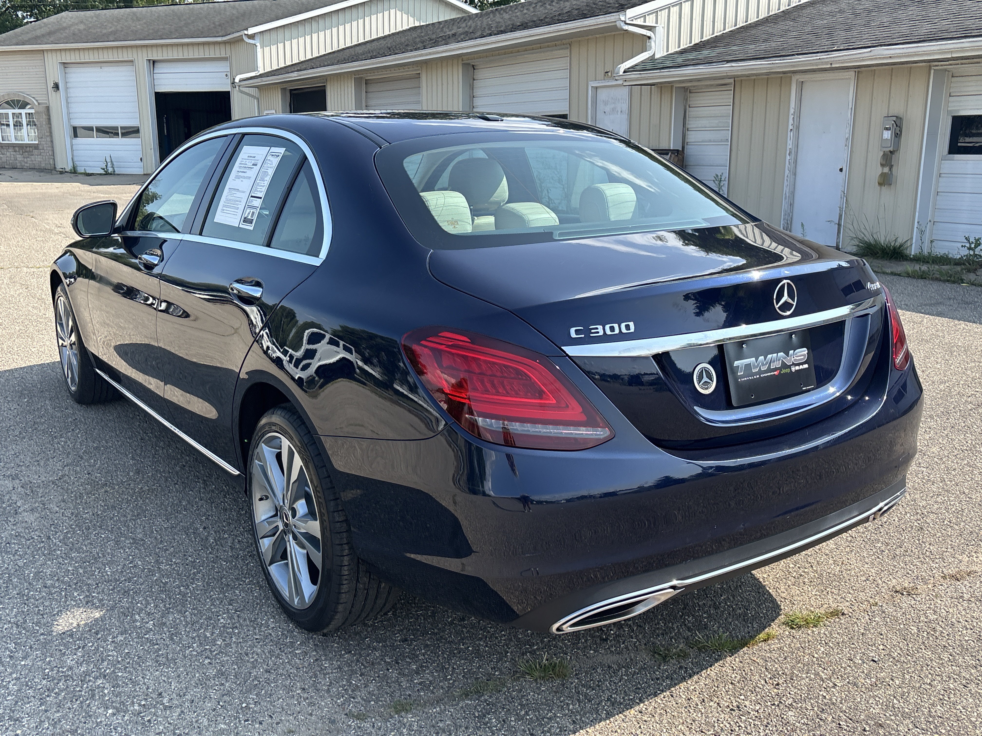 Used 2020 Mercedes-Benz C 300 4MATIC Sedan w/ Premium Package image 9