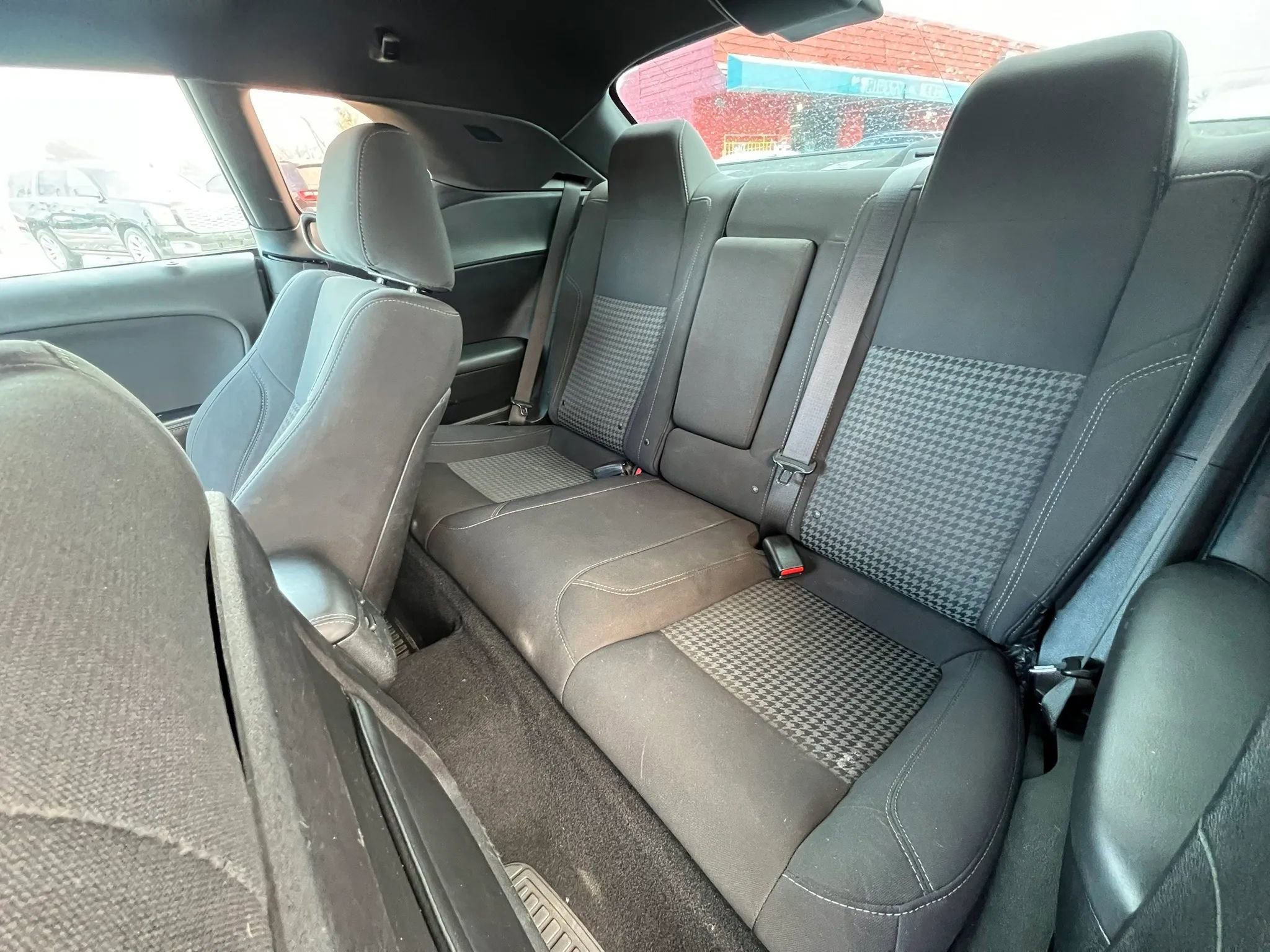 Used 2019 Dodge Challenger SXT image 12