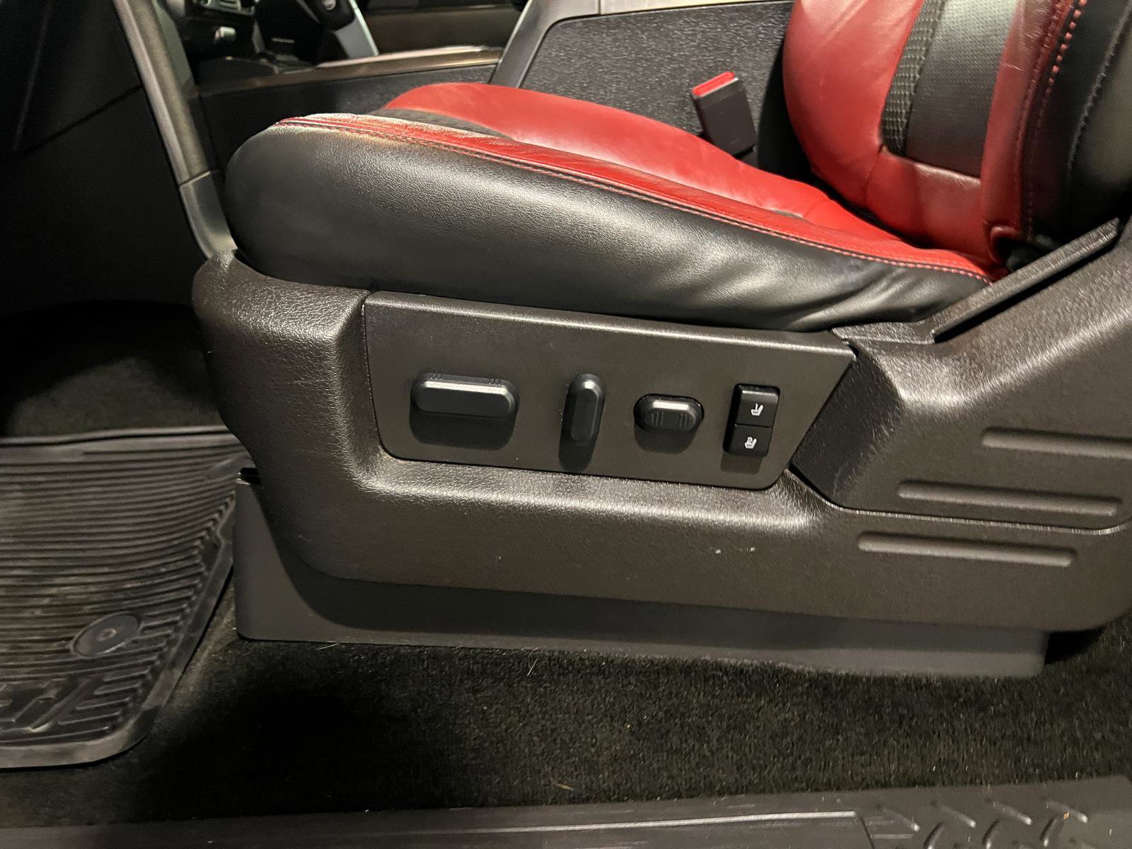 Used 2014 Ford F150 Raptor w/ Equipment Group 801A Luxury AWD/4WD image 26