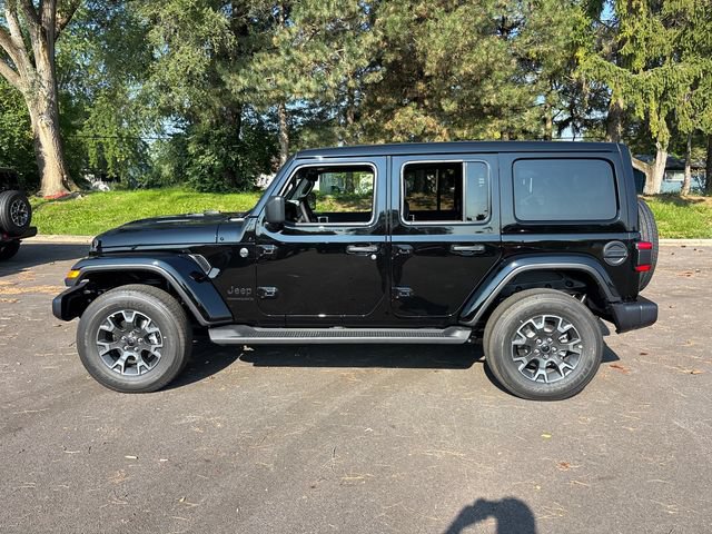 New 2027 Jeep Wrangler Unlimited Sahara AWD/4WD image 3