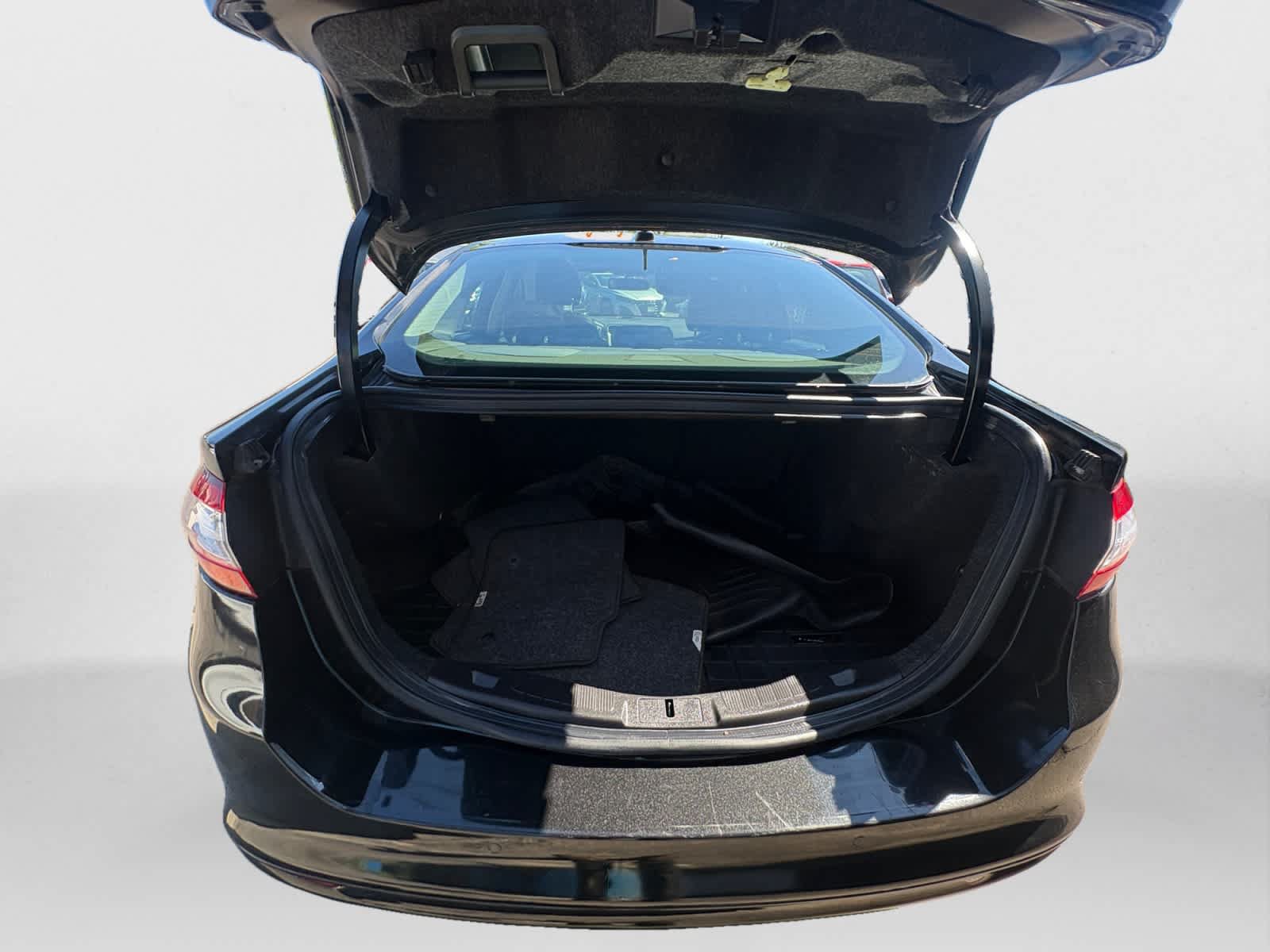 Used 2014 Ford Fusion Titanium AWD/4WD image 19