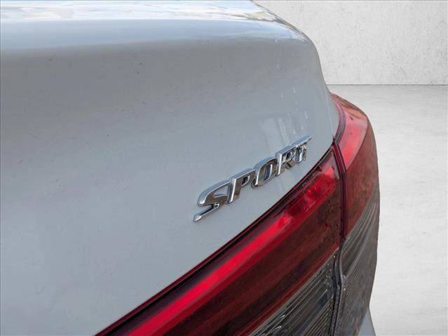 Used 2022 Honda Civic Sport image 8