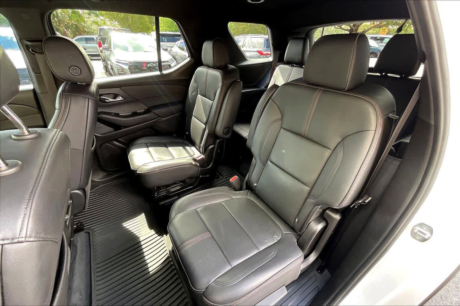 Certified 2023 Chevrolet Traverse RS FWD image 25