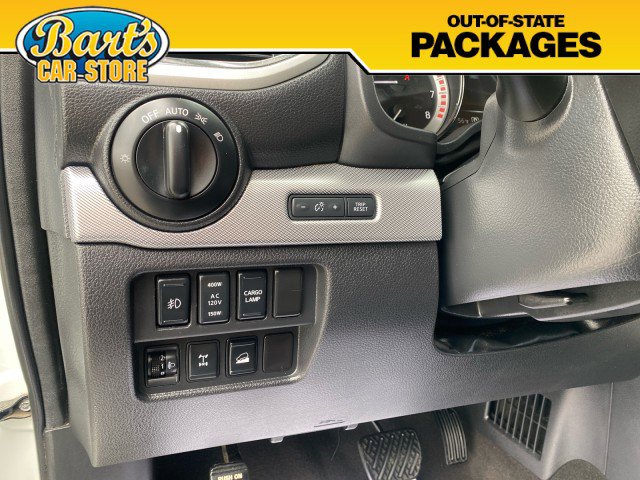 Used 2017 Nissan Titan PRO-4X AWD/4WD image 29