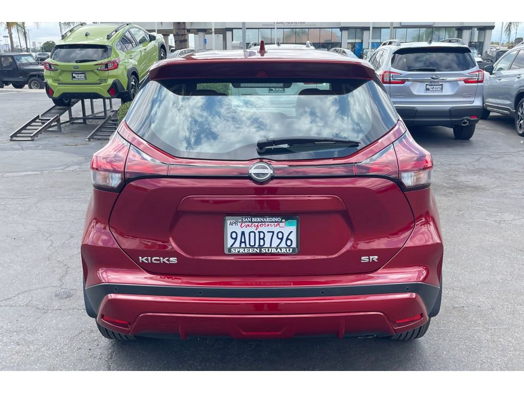 Used 2022 Nissan Kicks SR w/ Premium Package FWD image 4