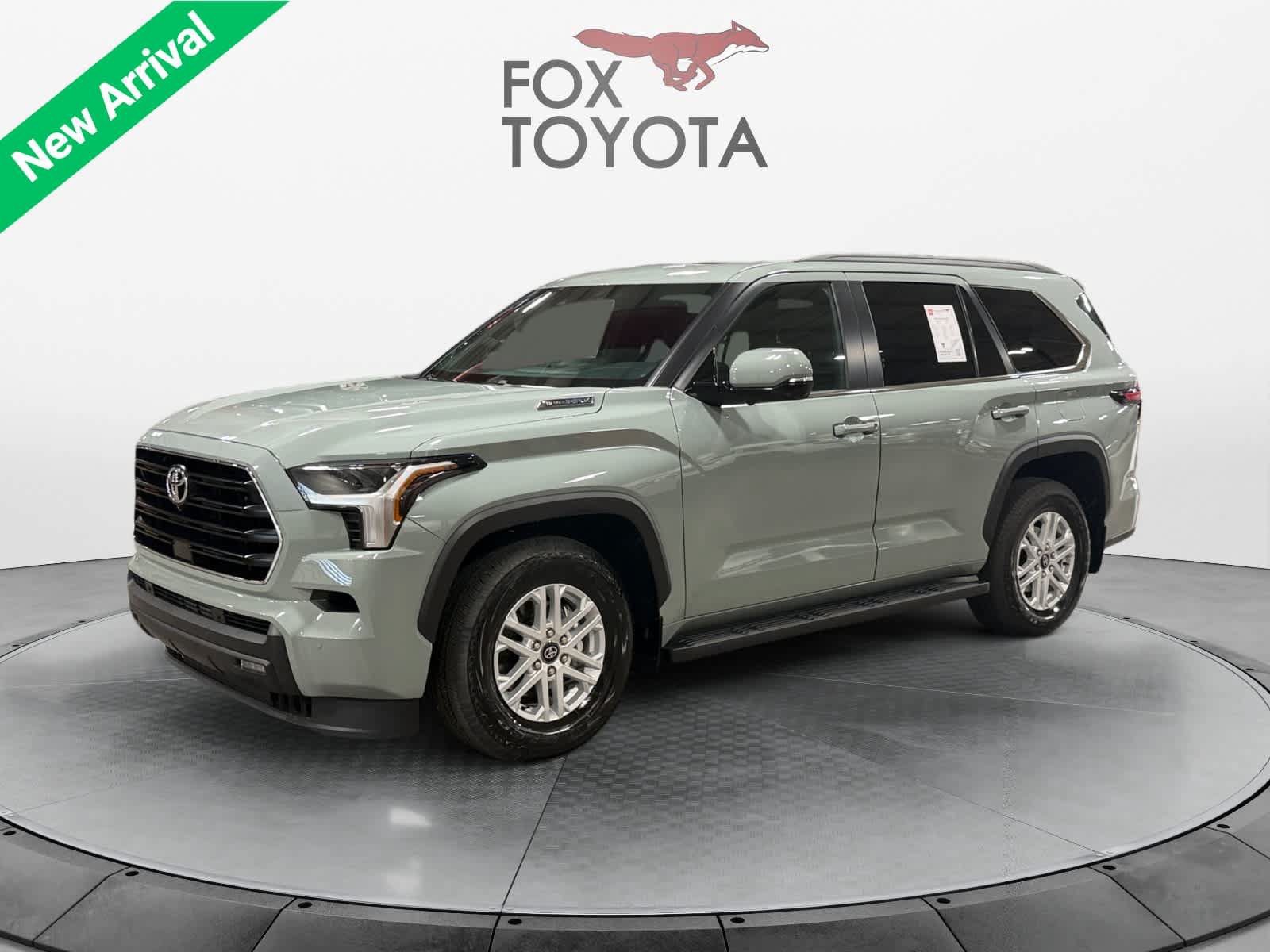 Used 2026 Toyota Sequoia SR5 w/ SR5 Premium Package AWD/4WD video 1