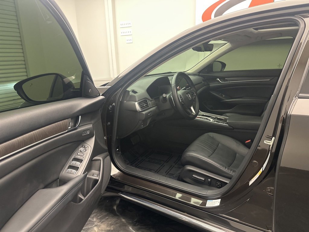 Used 2018 Honda Accord EX-L image 5