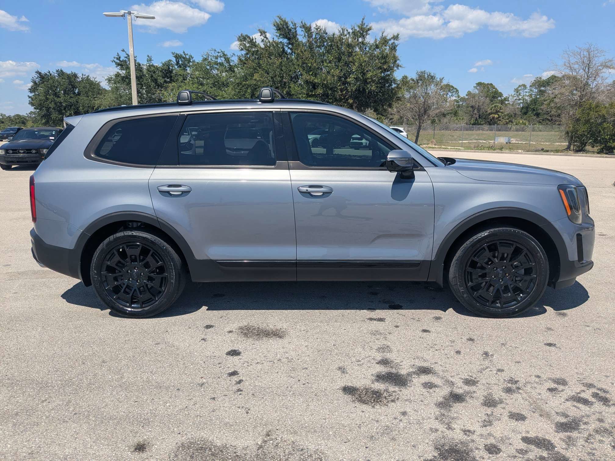 Certified 2021 Kia Telluride SX w/ SX Prestige Package AWD/4WD image 4