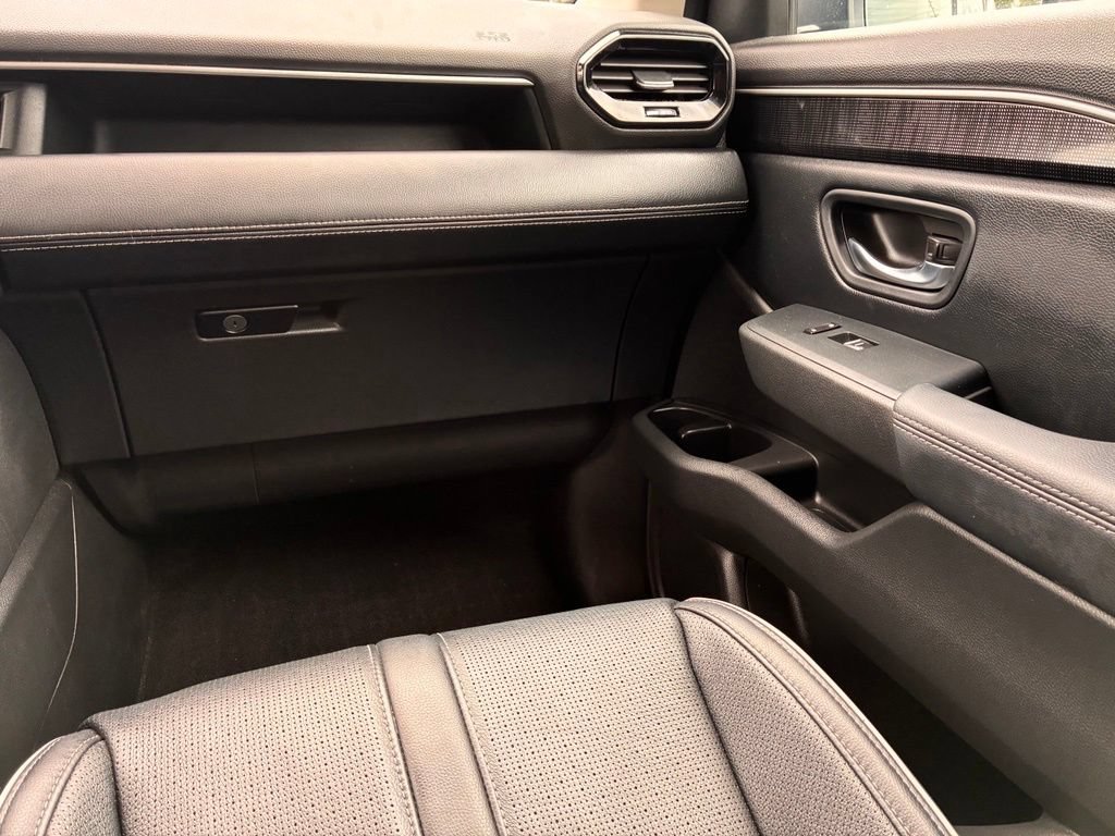 Used 2023 Honda Pilot Elite image 37