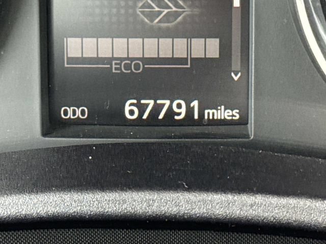 Used 2018 Toyota Corolla SE w/ Carpet Mat Package (TMS) FWD image 26