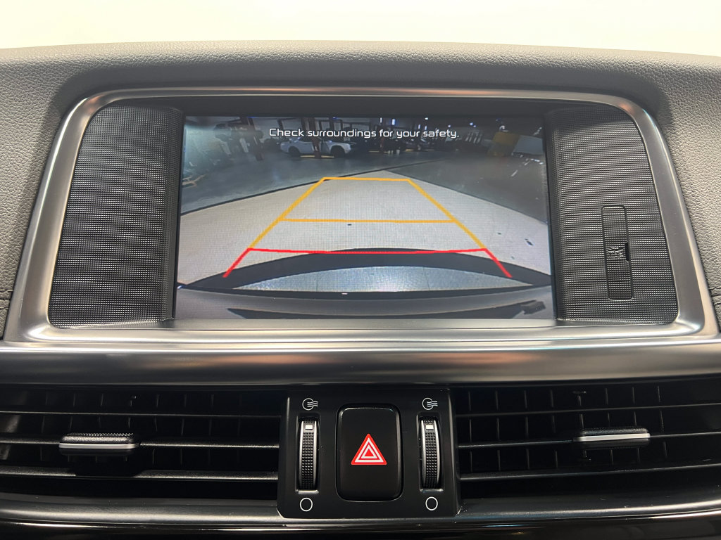 Used 2018 Kia Optima EX w/ Technology Package FWD image 12