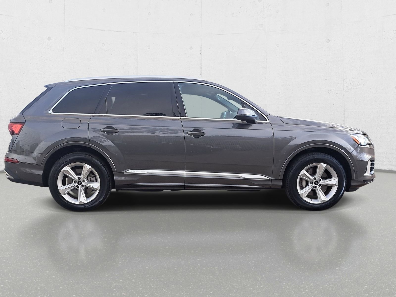 Used 2022 Audi Q7 2.0T Premium Plus w/ Premium Plus Package image 4