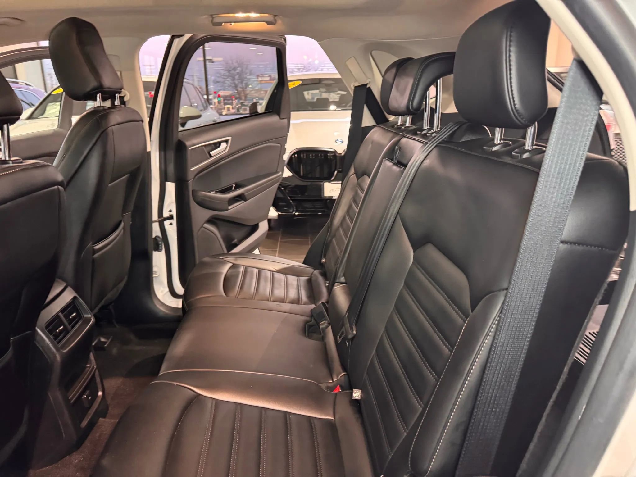 Used 2020 Ford Edge SEL w/ Cold Weather Package image 20