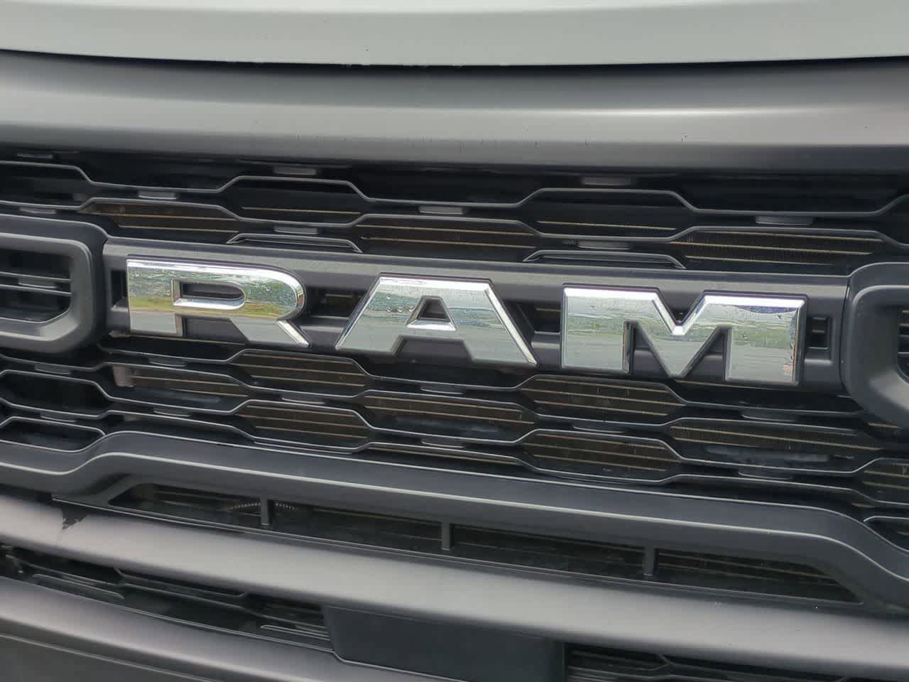 Used 2025 RAM ProMaster 2500 w/ Convenience Group FWD image 12