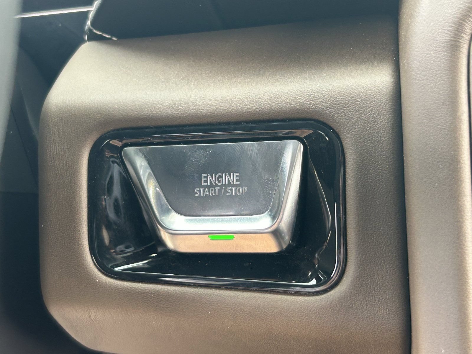 Certified 2026 GMC Yukon Denali Ultimate AWD/4WD image 35