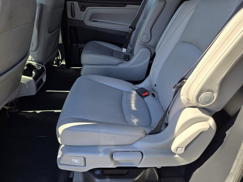 Used 2018 Honda Odyssey EX-L image 12