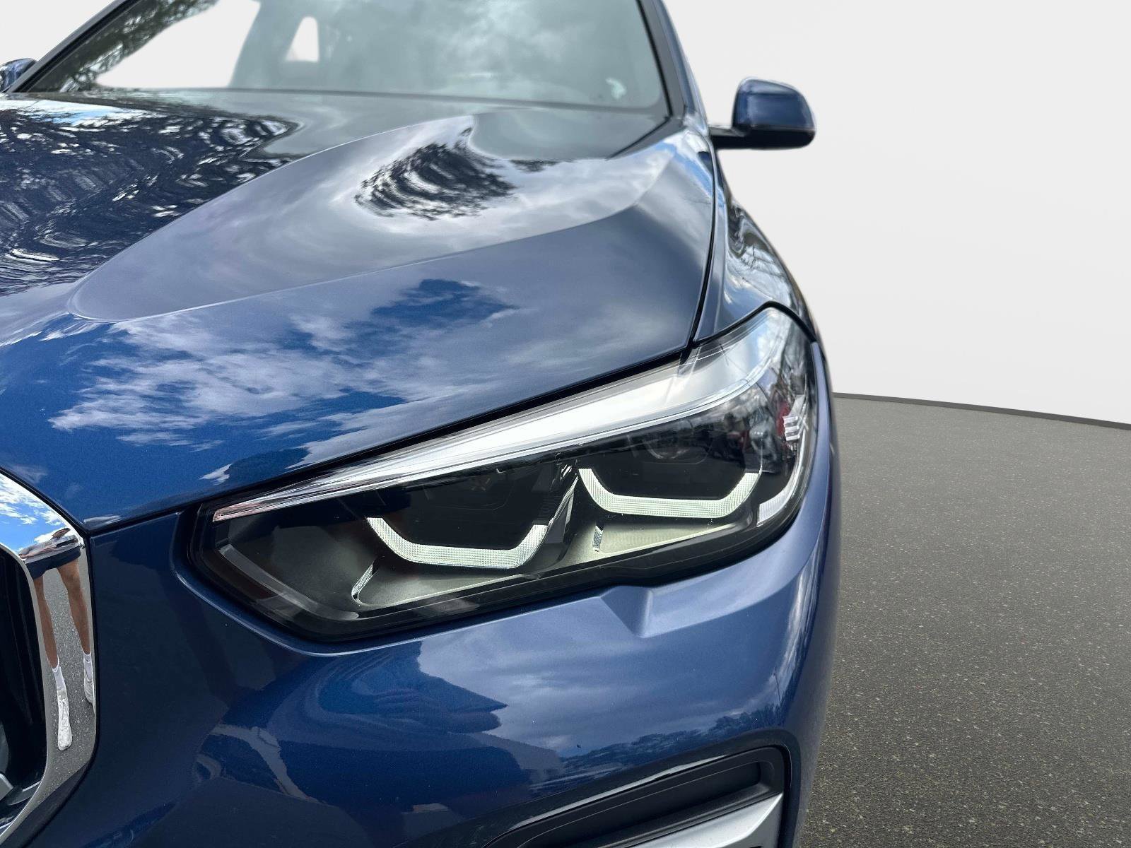 Used 2023 BMW X5 xDrive40i w/ Premium Package image 9