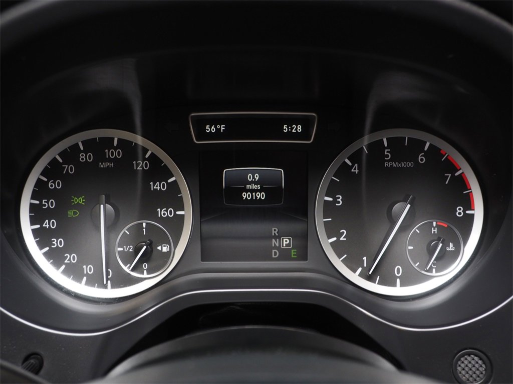 Used 2017 INFINITI QX30 Premium w/ Technology Package image 22