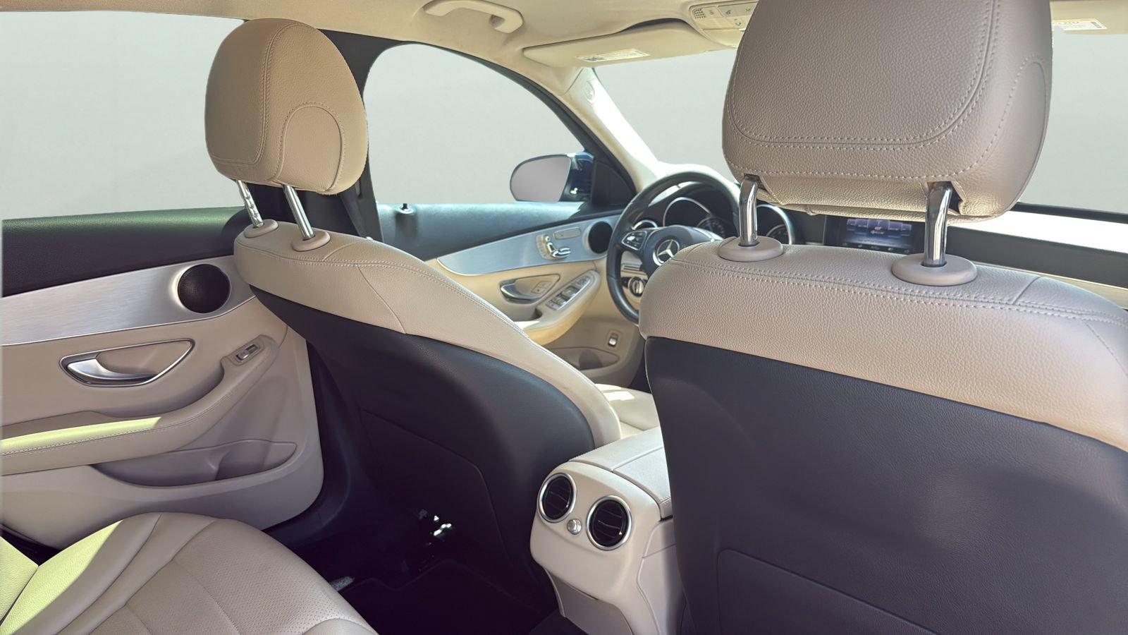 Used 2017 Mercedes-Benz C 300 Sedan image 25