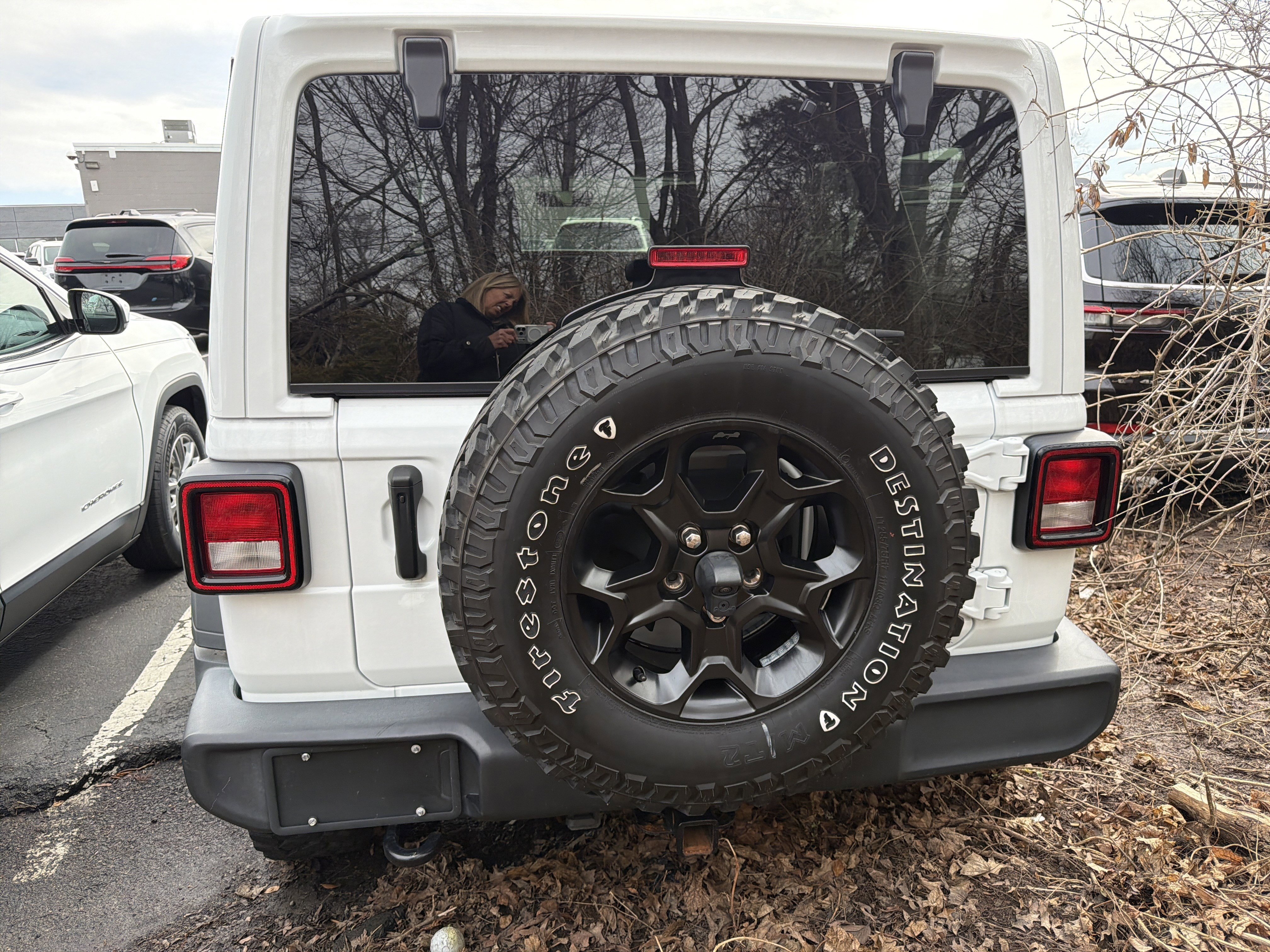 Certified 2023 Jeep Wrangler Willys AWD/4WD image 5