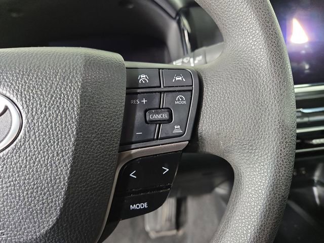 Used 2025 Toyota Camry LE image 23
