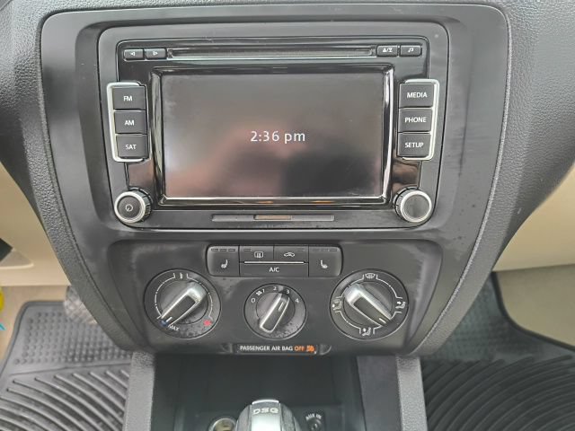 Used 2013 Volkswagen Jetta TDI FWD image 26