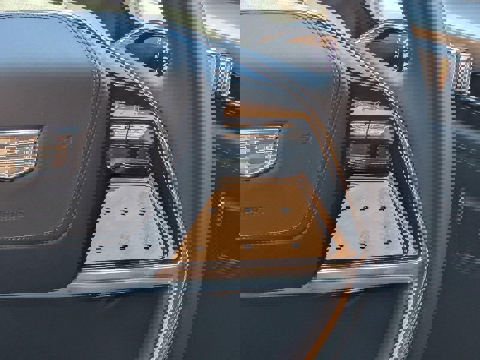 Certified 2025 Cadillac Escalade IQ Luxury 2 AWD/4WD image 18