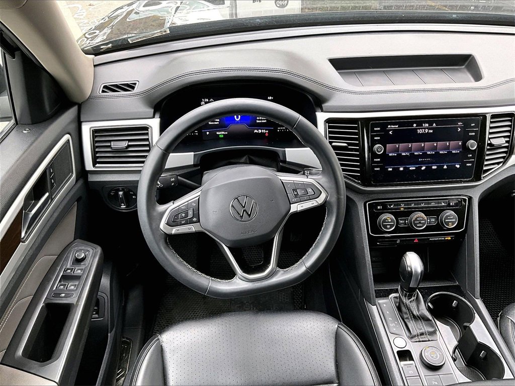 Used 2022 Volkswagen Atlas SE w/ Panoramic Sunroof Package image 5