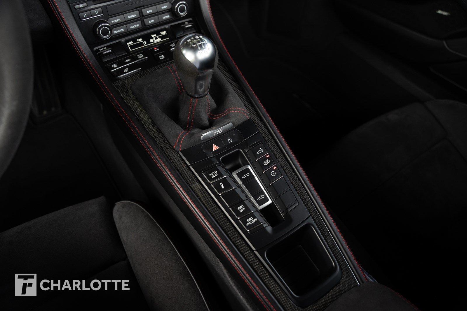Used 2021 Porsche 718 Boxster Spyder RWD image 31