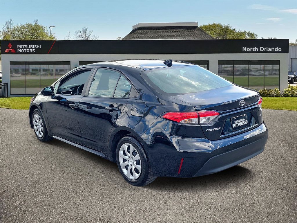Used 2024 Toyota Corolla LE FWD image 2
